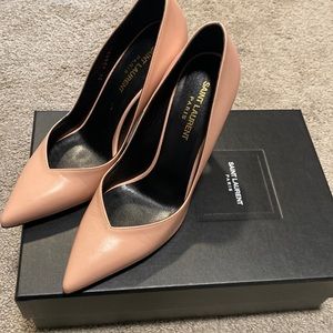 Saint Laurent pale pink pumps. Size 37. 100mm high.